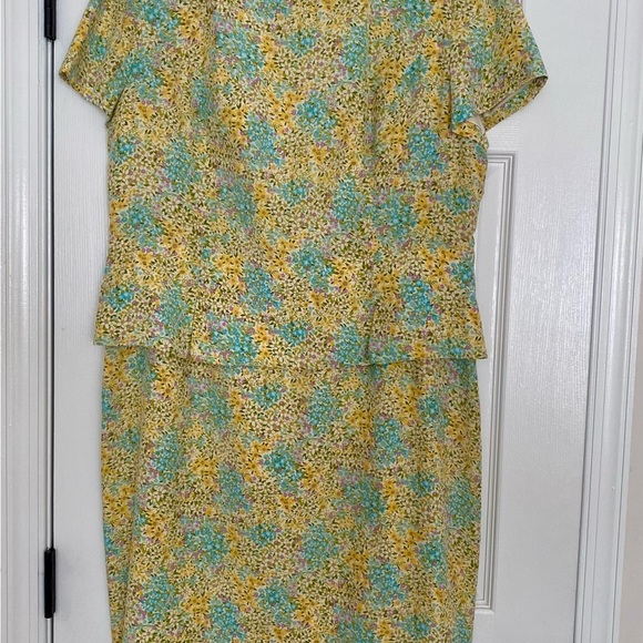 Maggie London Silk Pastel Ditsy Floral Peplum Dress Padded Shoulders Lined Sz 16 - Picture 9 of 10